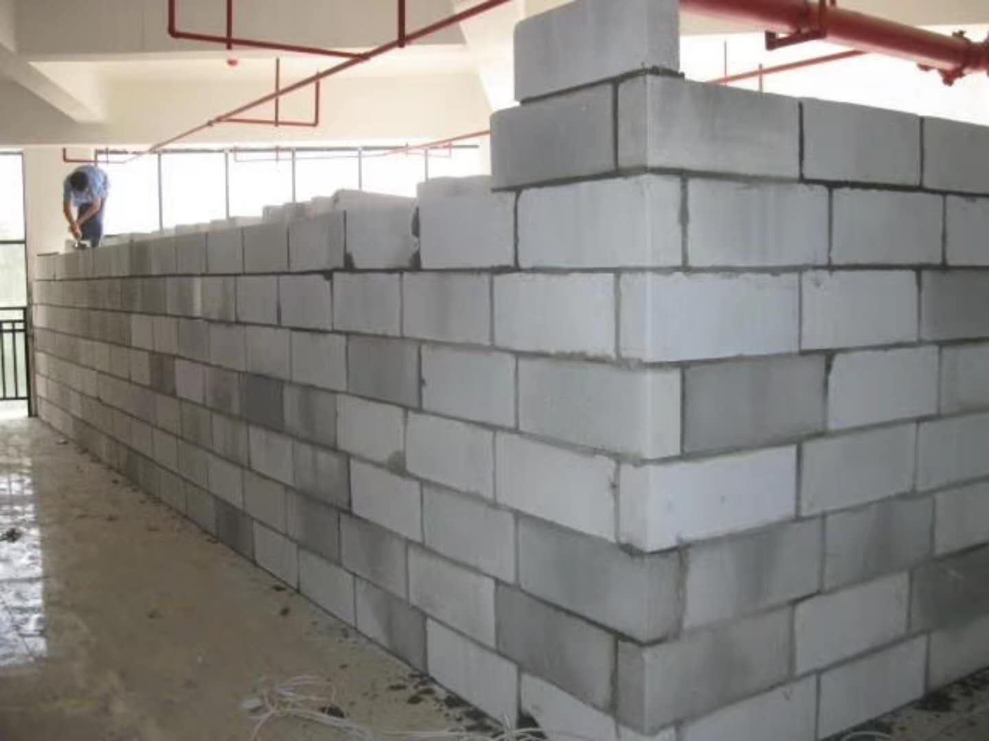 黄岛蒸压加气混凝土砌块承重墙静力和抗震性能的研究